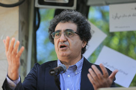 مراسم تشییع پیکر «حسین قندی» - استاد روزنامه‌نگاری